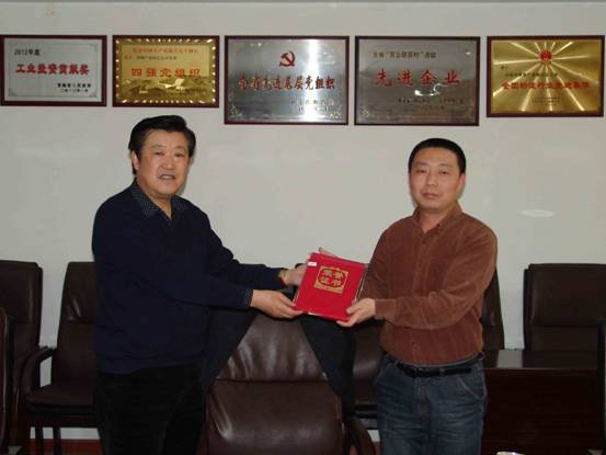 立足本職做貢獻(xiàn)，巾幗建功展風(fēng)采